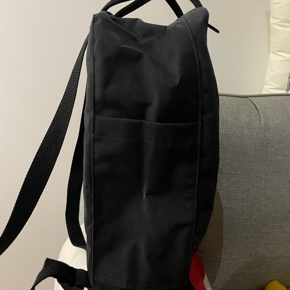 Fjallraven - Classic Kanken Backpack - Black - Picture 3 of 5